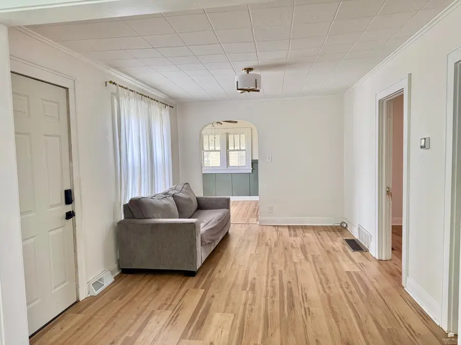 425 W Court Street, Clay Center, KS 67432 - #3