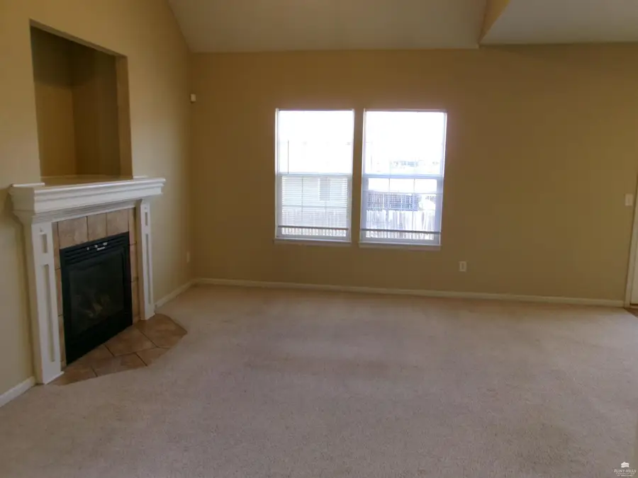 2416-2418 Brooke Bend, Junction City, KS 66441 - #2