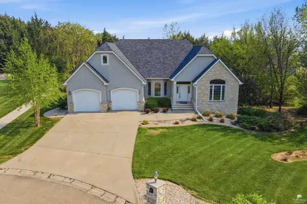 1105 Wyndham Heights, Manhattan, KS 66503