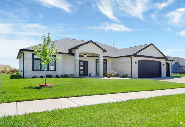 8840 Moonbug Lane, Manhattan, KS 66502
