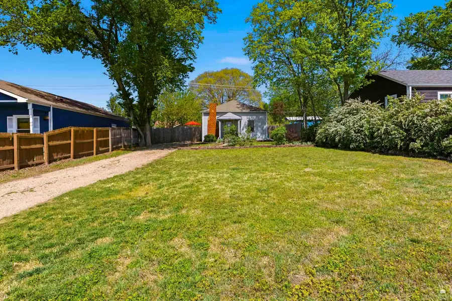 432 W Ash Street, Junction City, KS 66441 - #3