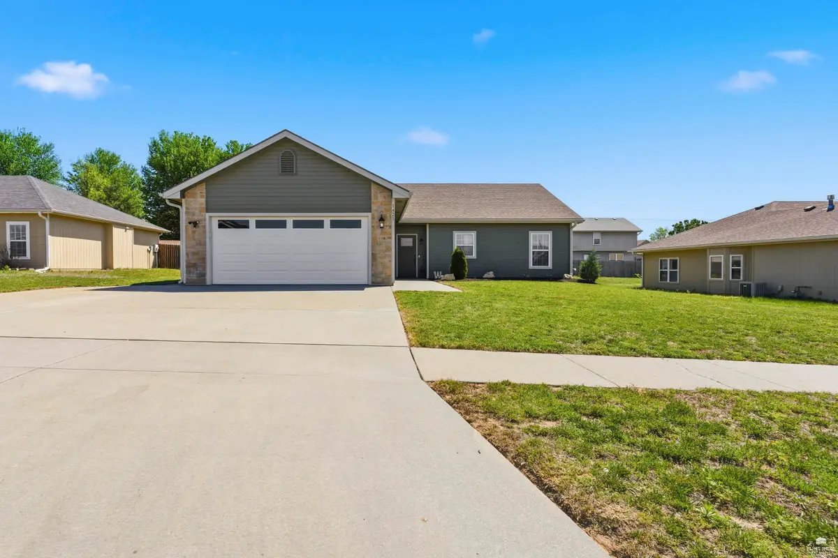 1421 Meadowbrooke Lane, Junction City, KS 66441 - #1