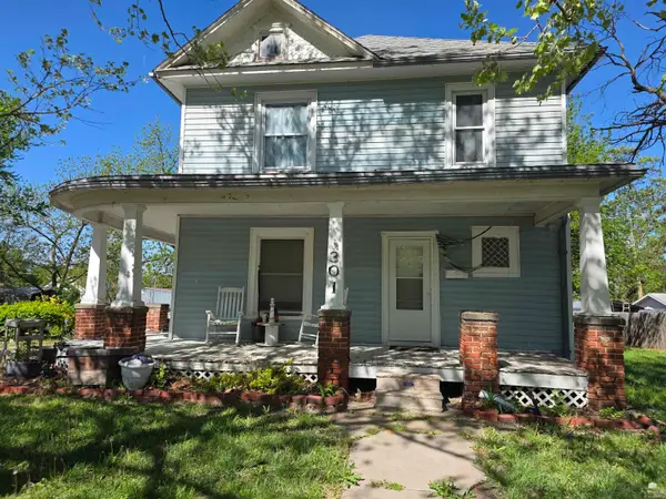 301 N Broadway, Herington, KS 67449