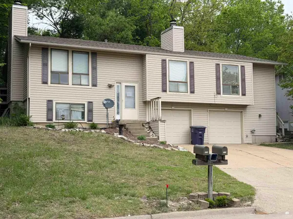 721&723 Ridgewood Drive, Manhattan, KS 66503