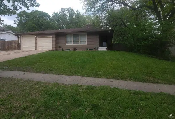 3118 SE Illinois Avenue, Topeka, KS 66605
