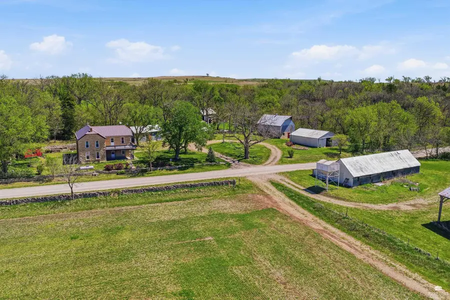 22507 Hessdale Rd, Alma, KS 66401 - #2