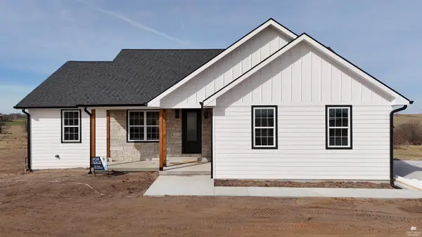 14290 Prairie Trail, Wamego, KS 66547