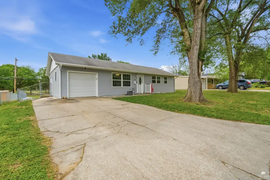 929 S Garfield Street, Junction City, KS 66441 - #2