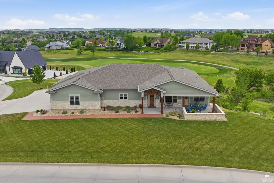 5005 Colbert Hills Drive, Manhattan, KS 66503 - #2