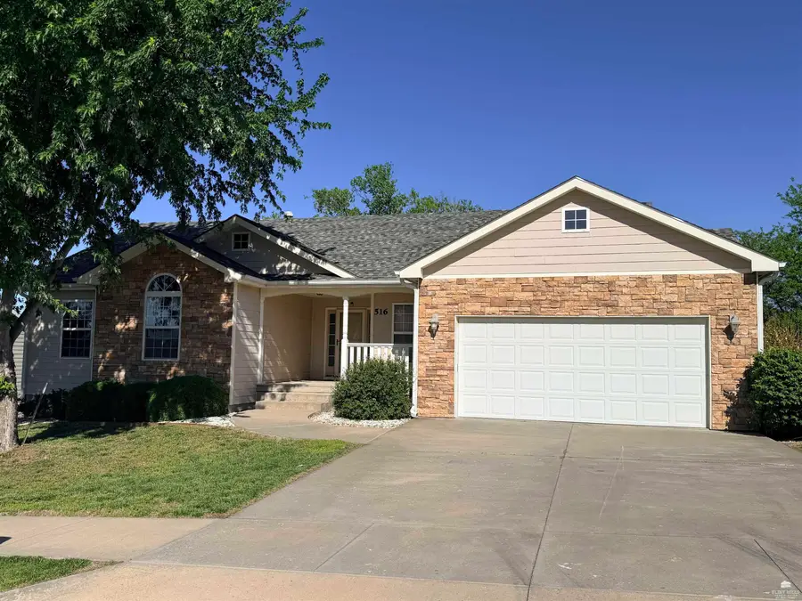 516 Harland Drive, Manhattan, KS 66503 - #2