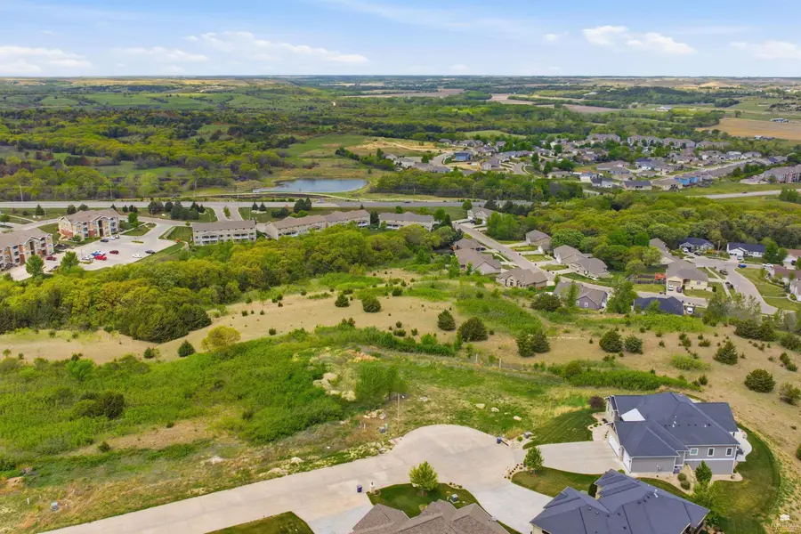 300 Ledgestone Ridge Court, Manhattan, KS 66503 - #3