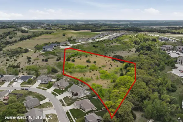 304 Ledgestone Ridge Court, Manhattan, KS 66503
