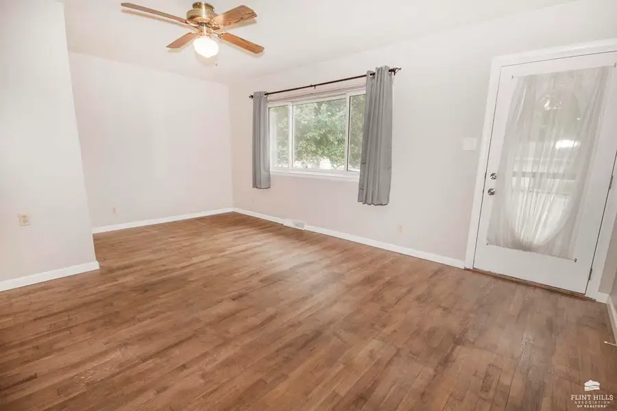 614 W 7th Street, Chapman, KS 67431 - #3