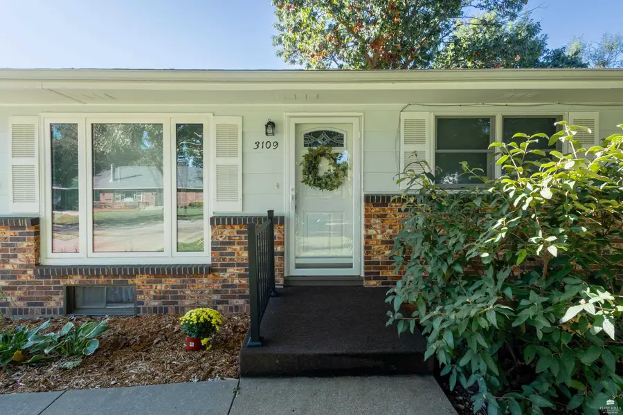 3109 Shaffer Street, Manhattan, KS 66503 - #2