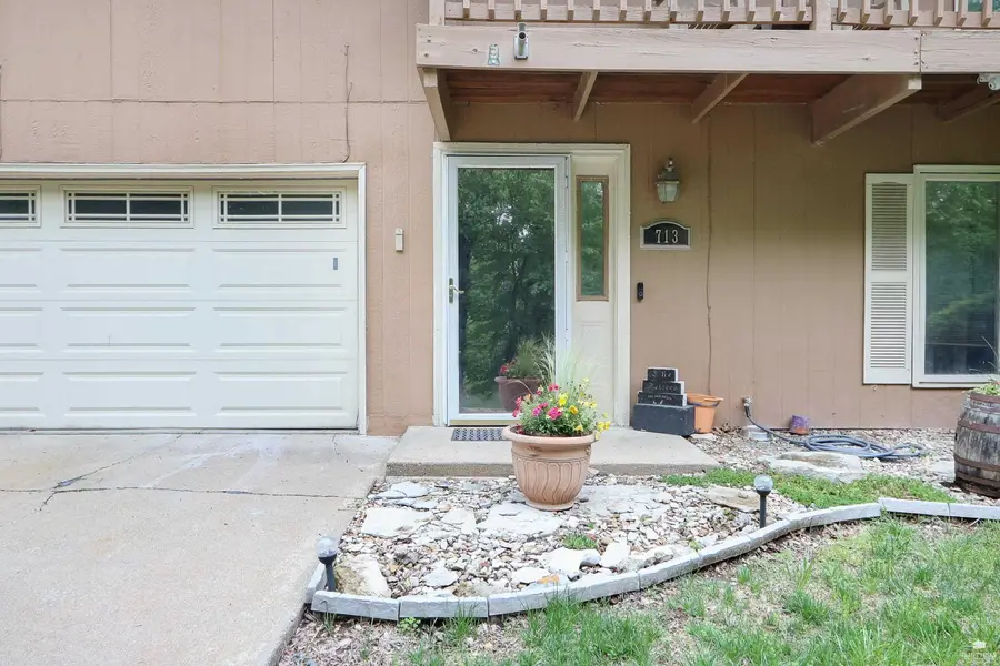 713 Canyon Drive, Manhattan, KS 66502 - #3