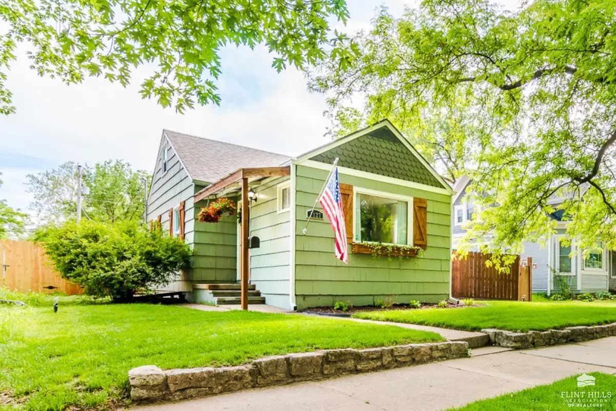 1127 Pierre Street, Manhattan, KS 66502 - #1
