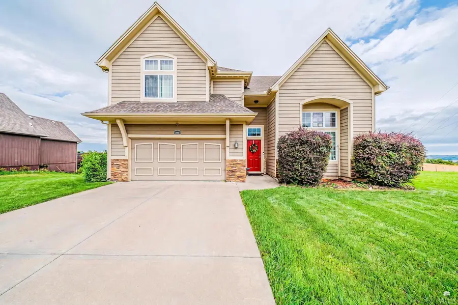 2608 Brooke Bend, Junction City, KS 66441 - #2