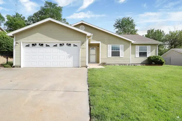 2604 Valley Drive, Junction City, KS 66441
