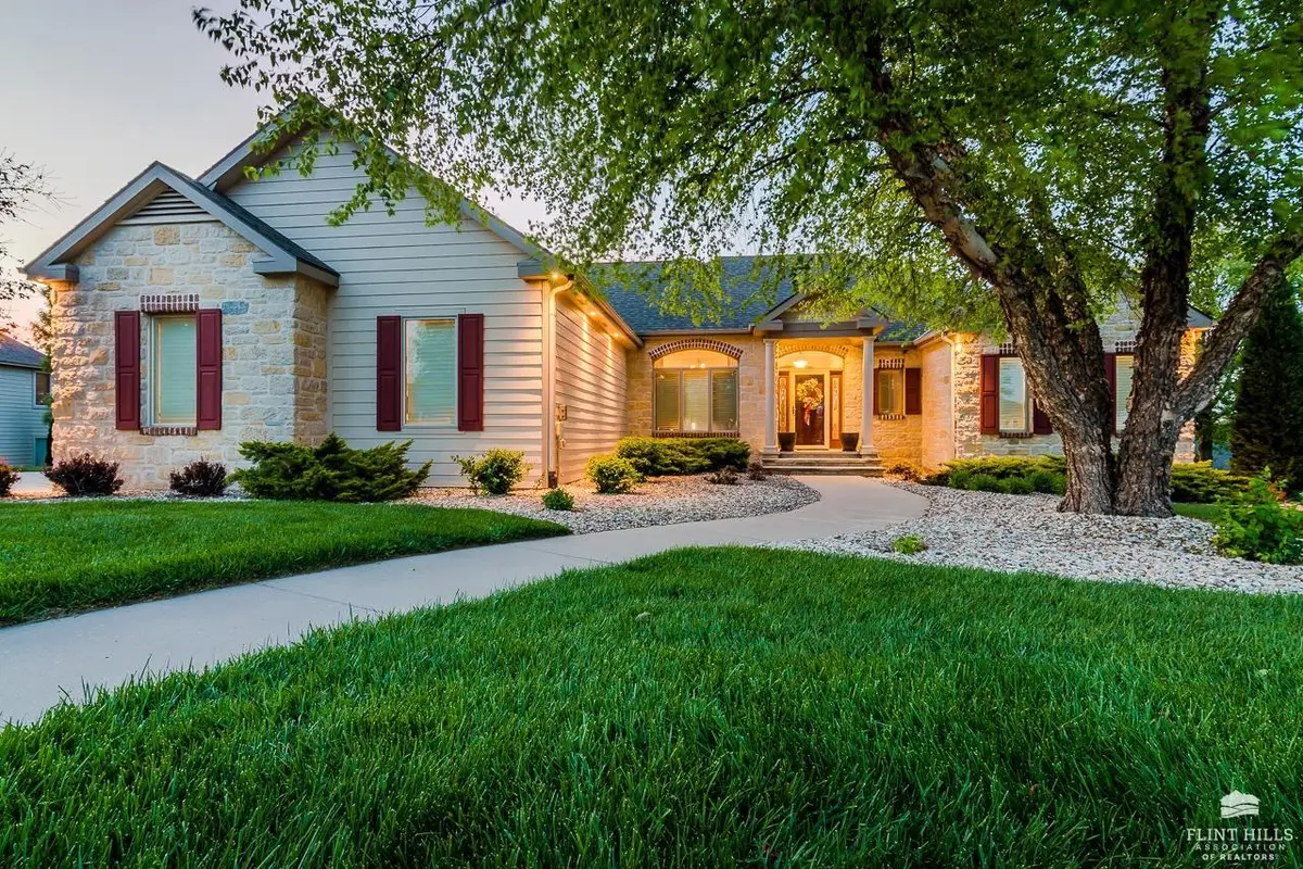 2321 Heartland Drive, Manhattan, KS 66503 - #1