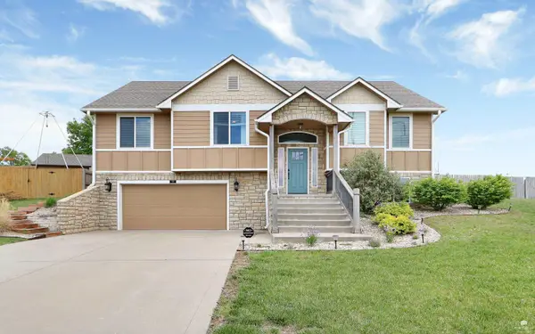 317 Firethorn Drive, Manhattan, KS 66503