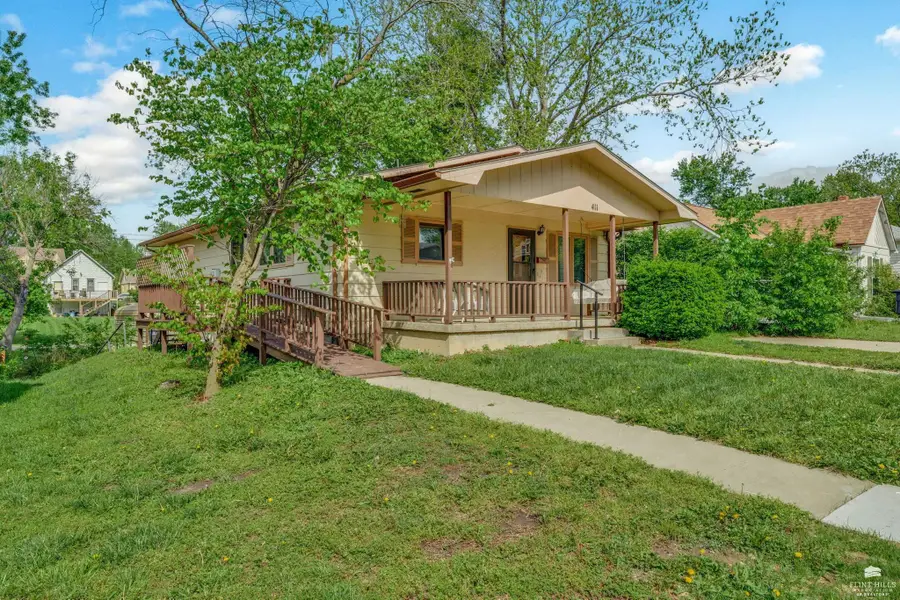 411 Spruce Street, Wamego, KS 66547 - #3
