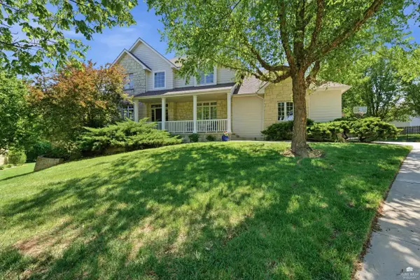 3707 Persimmon Circle, Manhattan, KS 66503