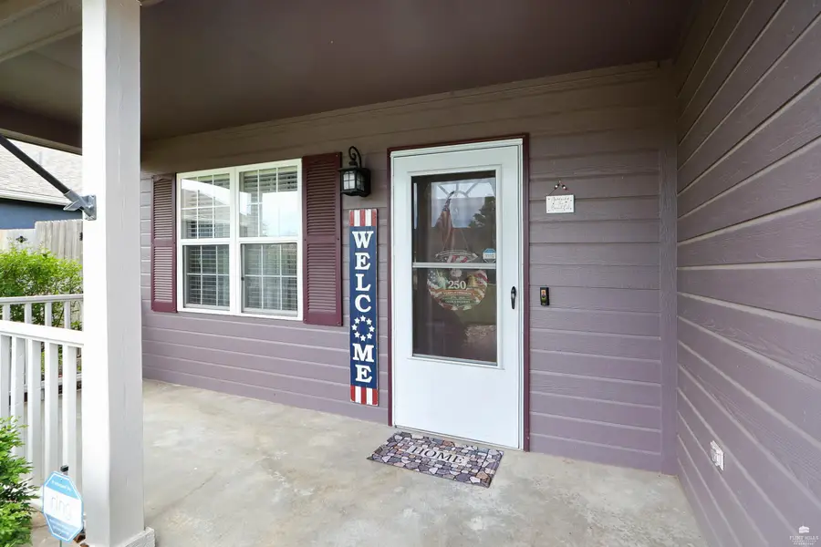 114 Kopp Drive, Manhattan, KS 66502 - #3