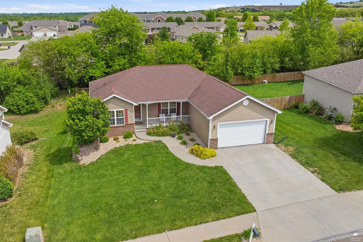 512 Harland Drive, Manhattan, KS 66503 - #1