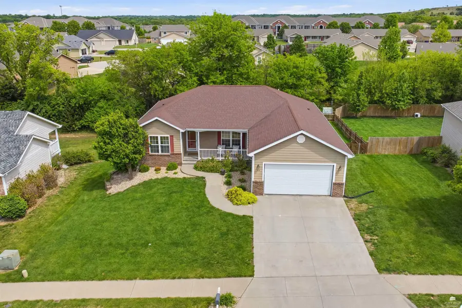 512 Harland Drive, Manhattan, KS 66503 - #2