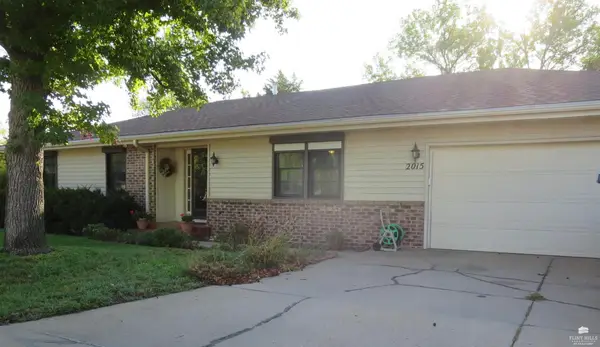 2015 Rockhill Circle, Manhattan, KS 66502