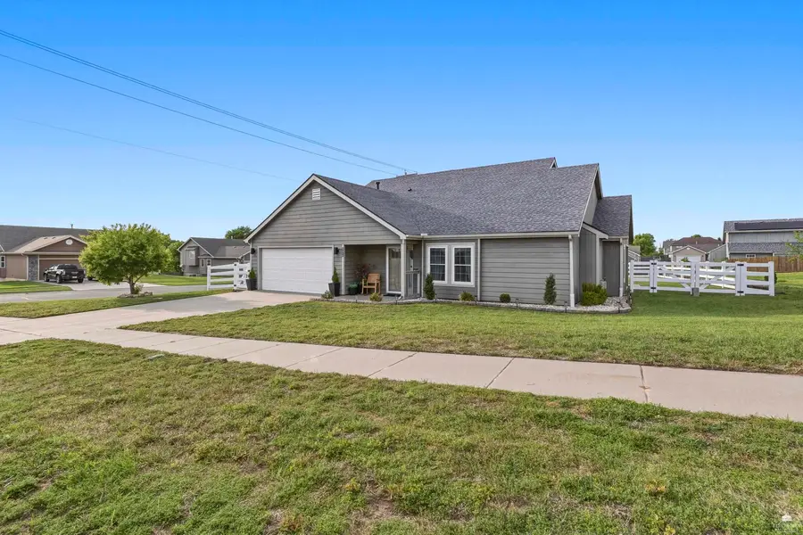 2730 Oakwood Drive, Junction City, KS 66441 - #3