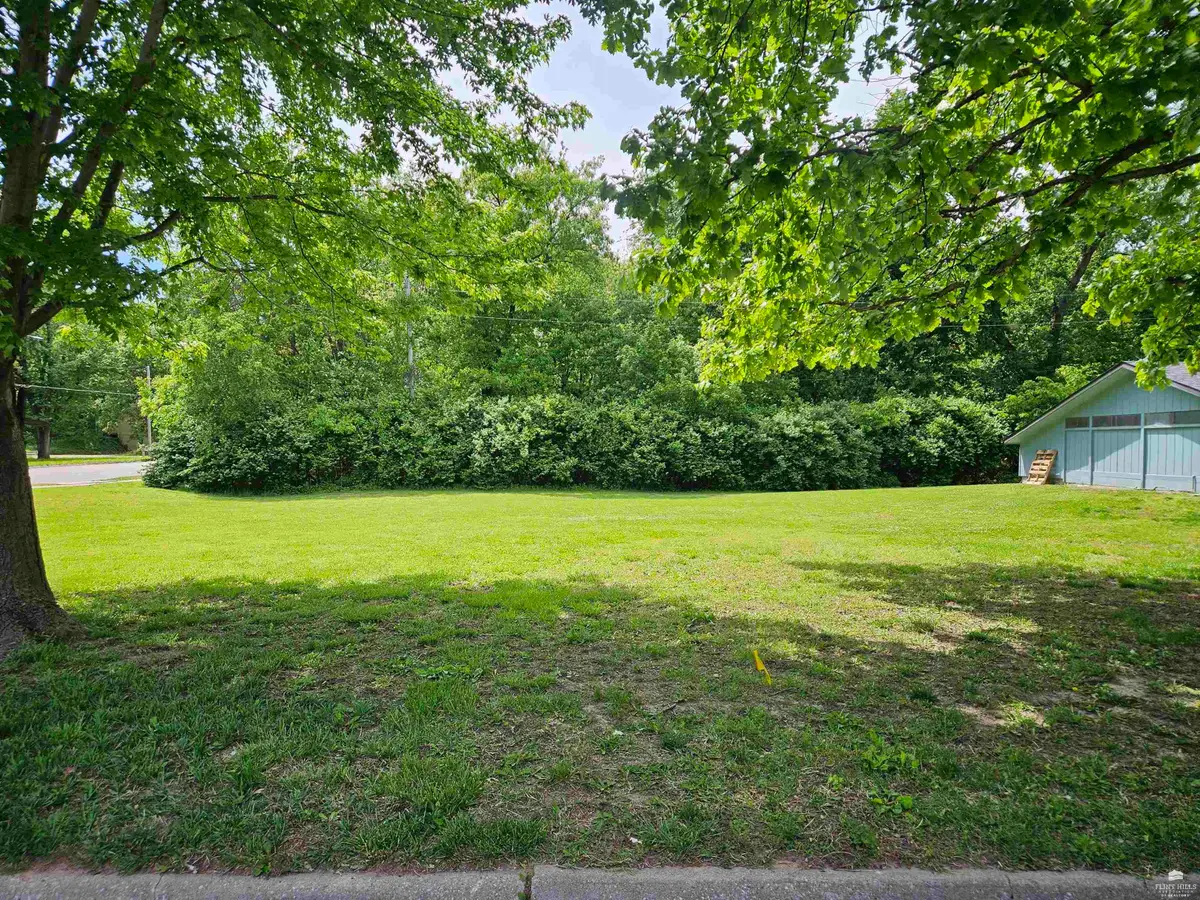 1101 Village Drive, Manhattan, KS 66503 - #1