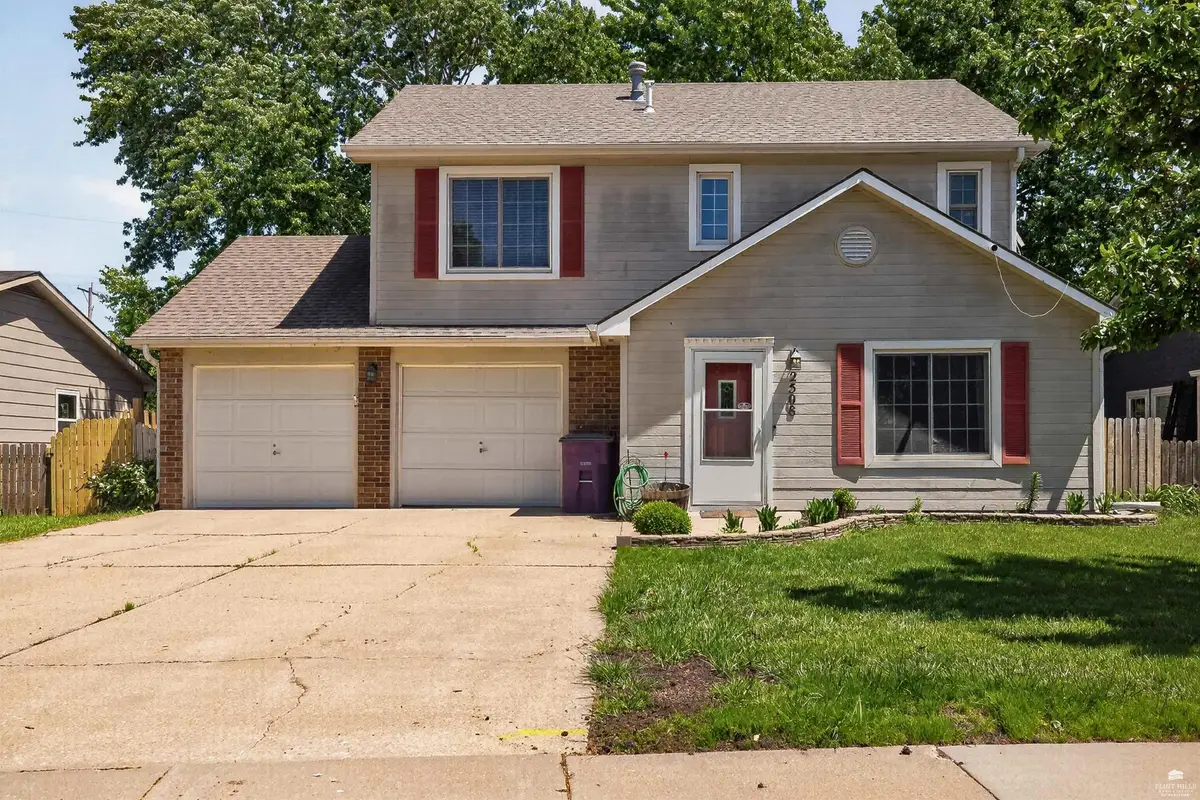 2508 Nutmeg, Manhattan, KS 66502 - #1
