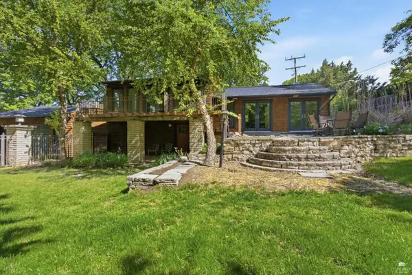 221 Westwood Road, Manhattan, KS 66502