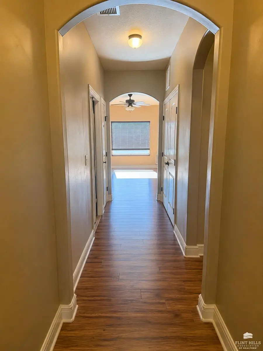916 Dakota Lane, Junction City, KS 66441 - #2