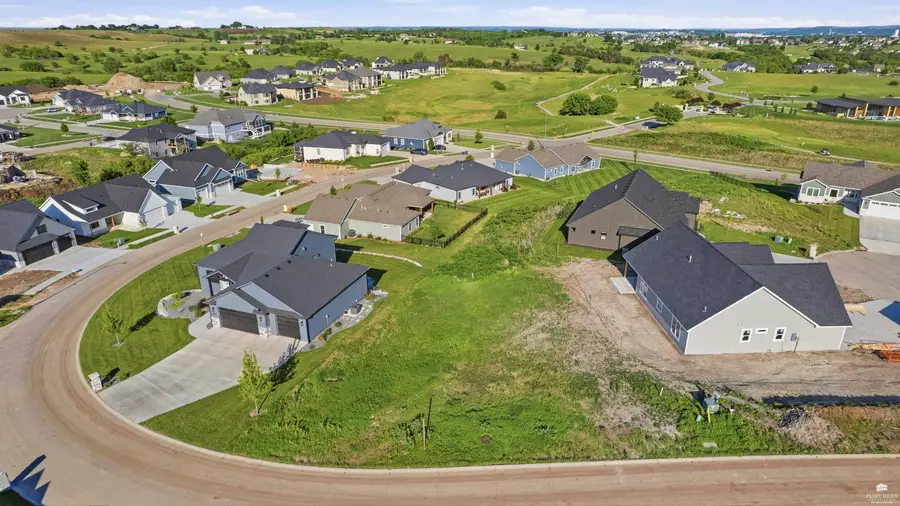 3919 Travers Circle, Manhattan, KS 66503 - #3