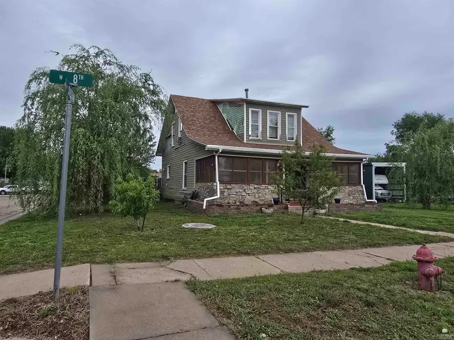 146 W 8th Street, Chapman, KS 67431 - #2