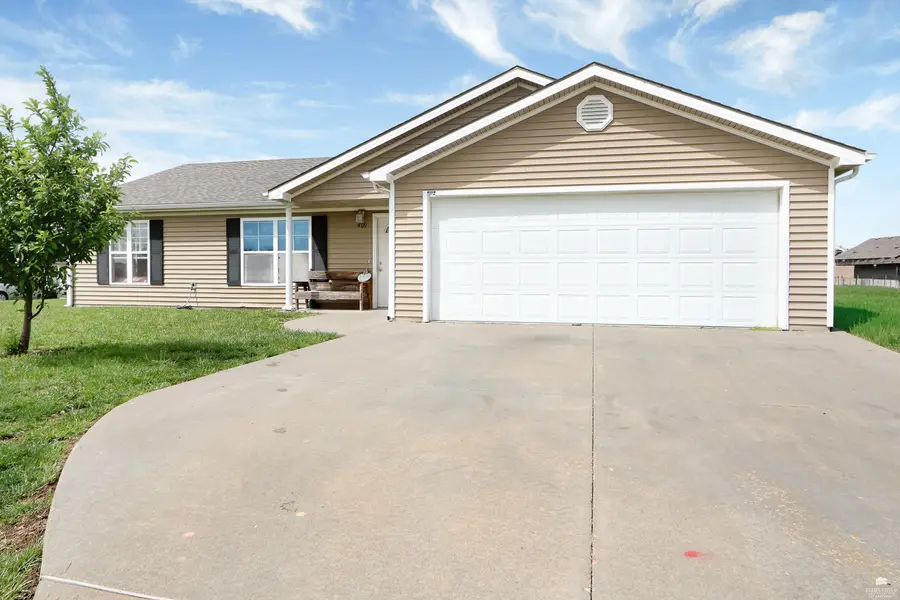 409 Brookhaven Drive, Manhattan, KS 66502 - #2
