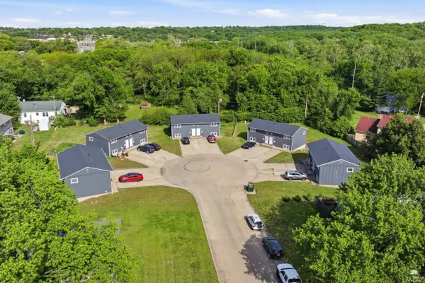 3306-3308 Fairman Circle, Manhattan, KS 66503