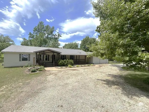 12760 Hillside Drive, St. George, KS 66535