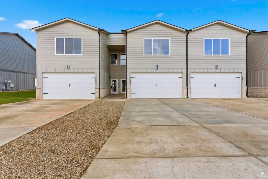 5627 Goheen Drive, Manhattan, KS 66503 - #2