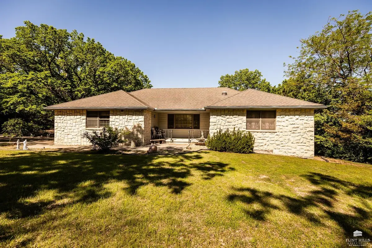11462 J Hill, Junction City, KS 66441 - #1