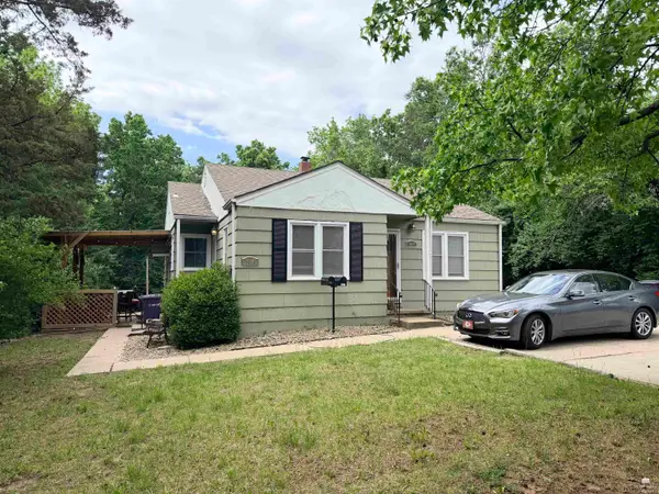 2015/2017 Anderson Avenue, Manhattan, KS 66502