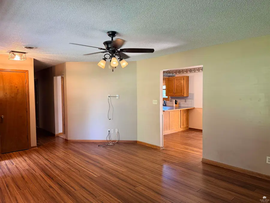 2717 Brookhollow Court, Manhattan, KS 66503 - #3