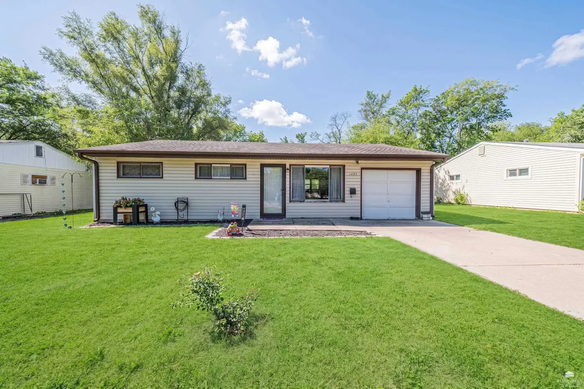 1205 W 12th Street, Junction City, KS 66441 - #1