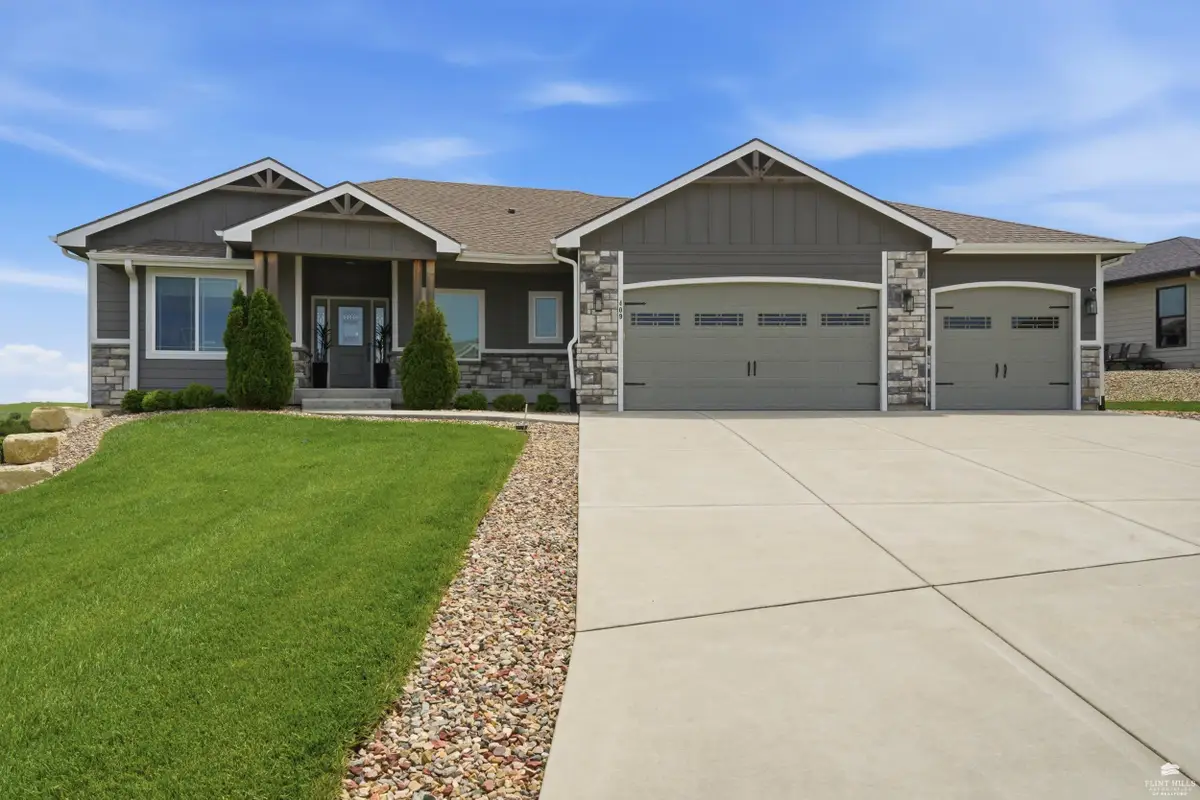 409 Ledgestone Ridge Ct, Manhattan, KS 66503 - #1