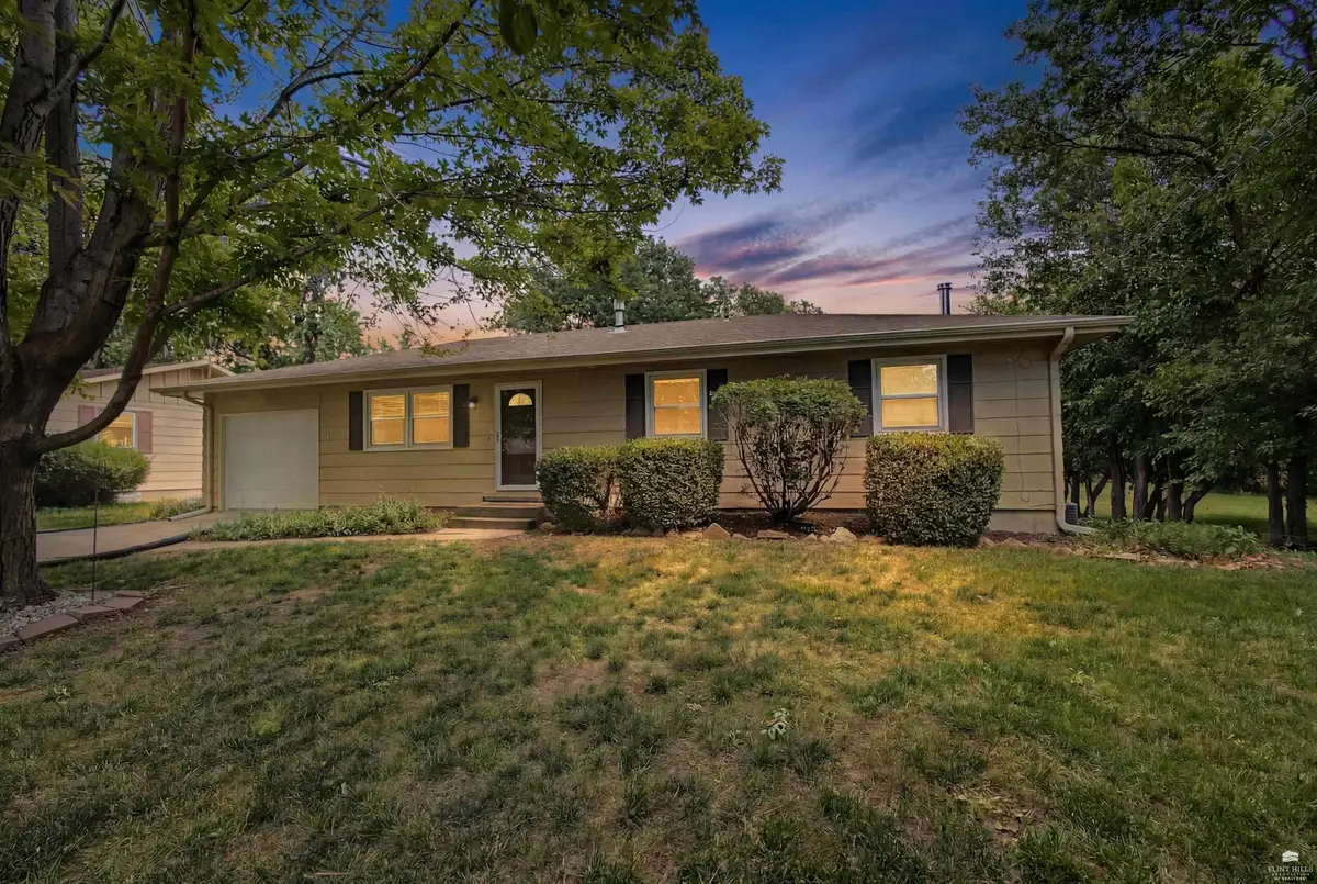 1900 Dogwood Drive, Manhattan, KS 66502 - #1