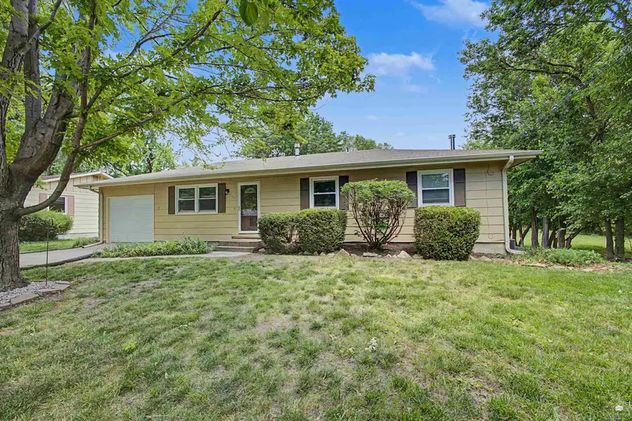1900 Dogwood Drive, Manhattan, KS 66502 - #3