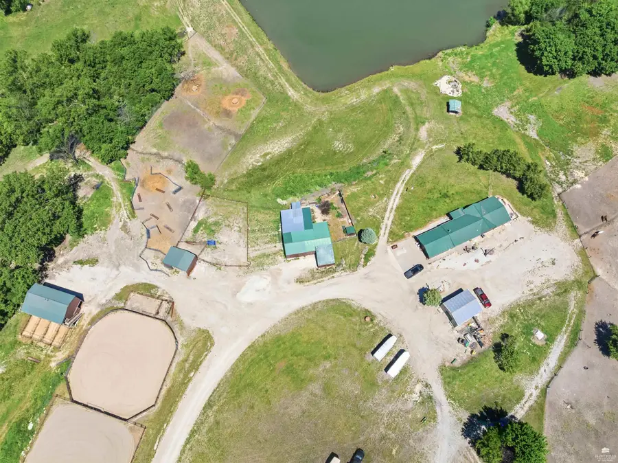 13325 Brush Creek Rd, Westmoreland, KS 66549 - #3