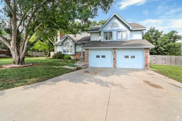 410 Hawthorne Drive, Junction City, KS 66441